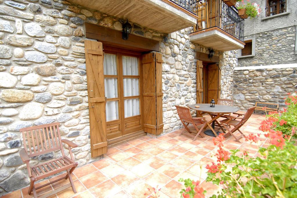 Apartamentos El Rincón de Benás Benasque Habitación foto